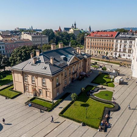 Central Palace - Loftaffair Collection Hotell Kraków Exteriör bild